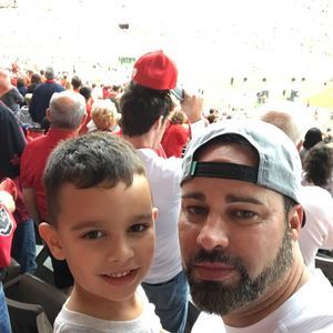 Meet your Posher, Javier